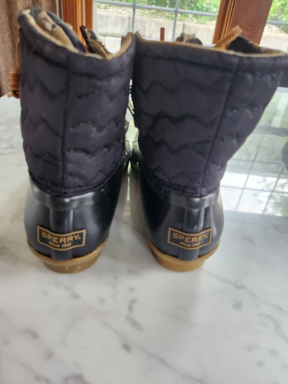 Sperry Women’s Black Quilted Duck Boots, LIKE NEW.